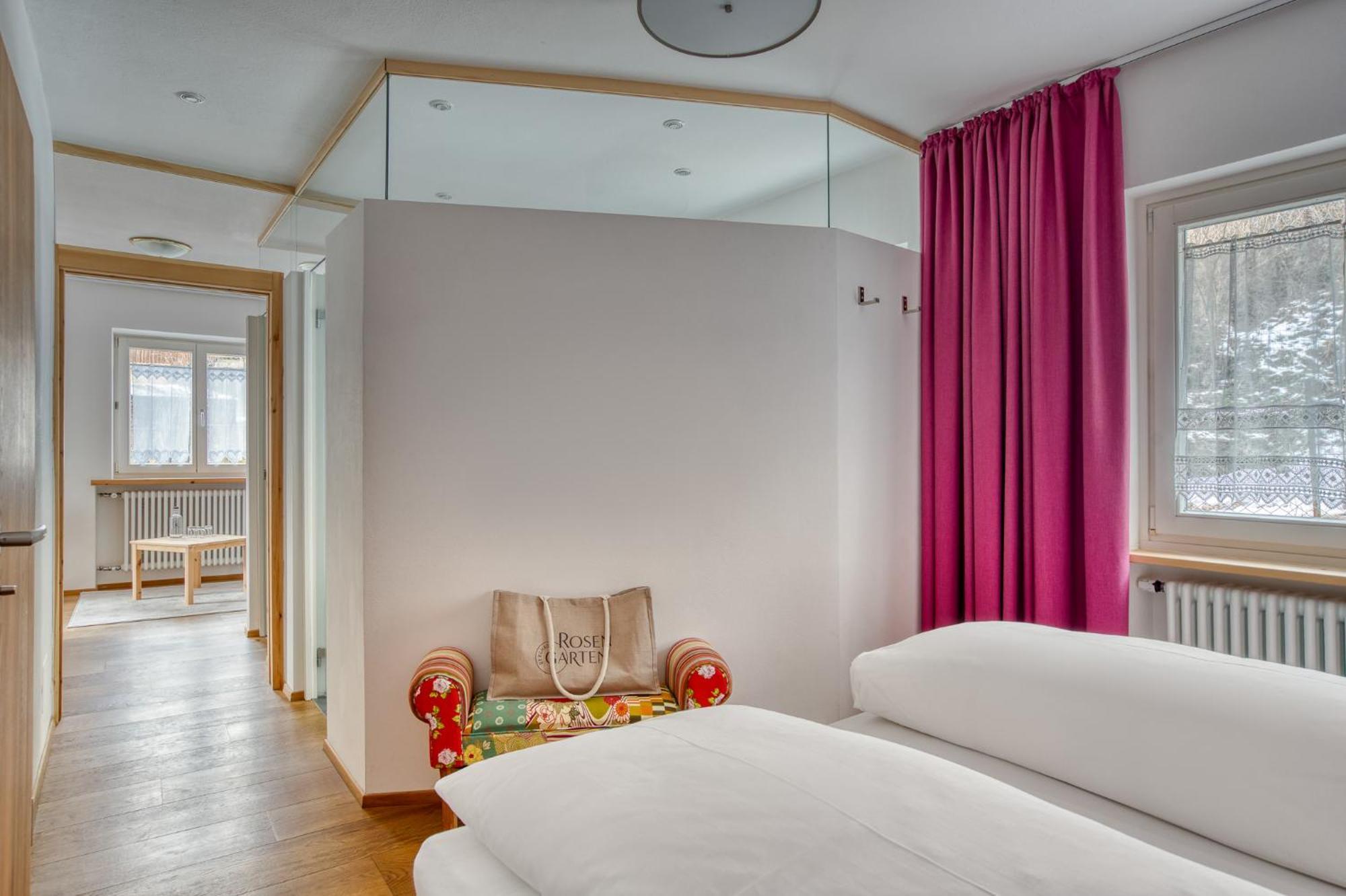Hotel Berghaus Rosengarten Welschnofen Buitenkant foto