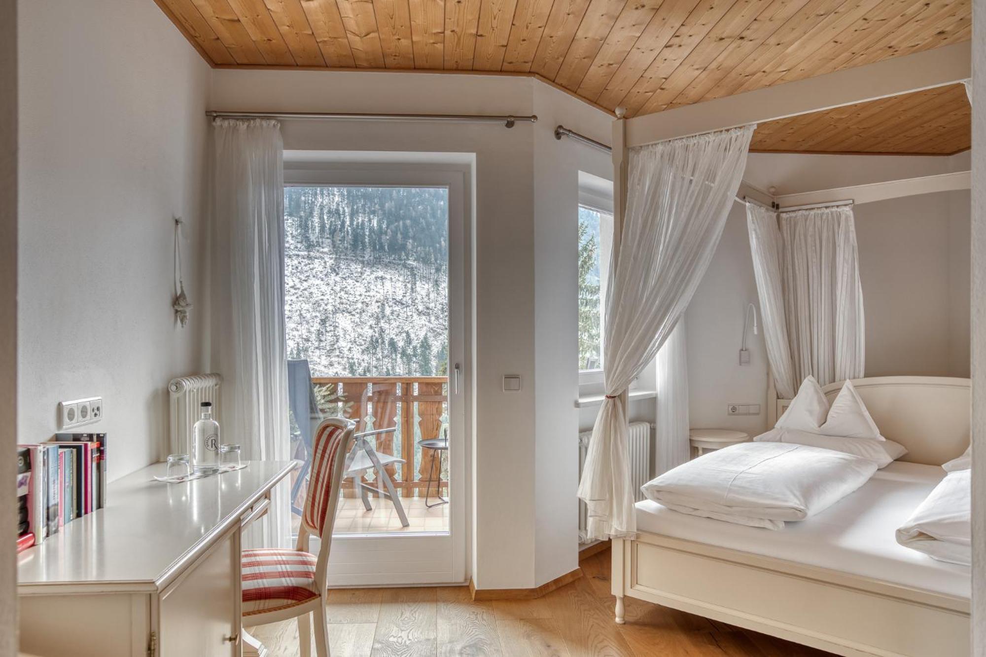 Hotel Berghaus Rosengarten Welschnofen Buitenkant foto