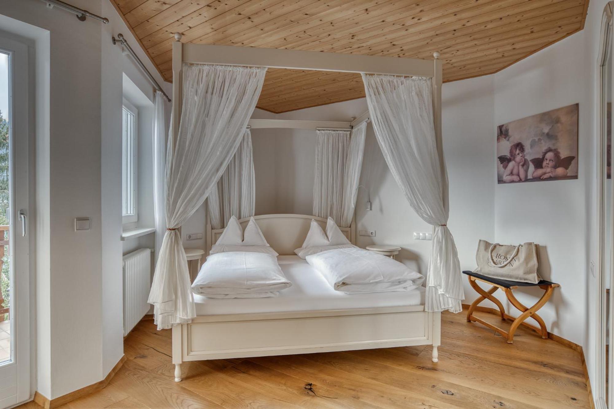 Hotel Berghaus Rosengarten Welschnofen Kamer foto