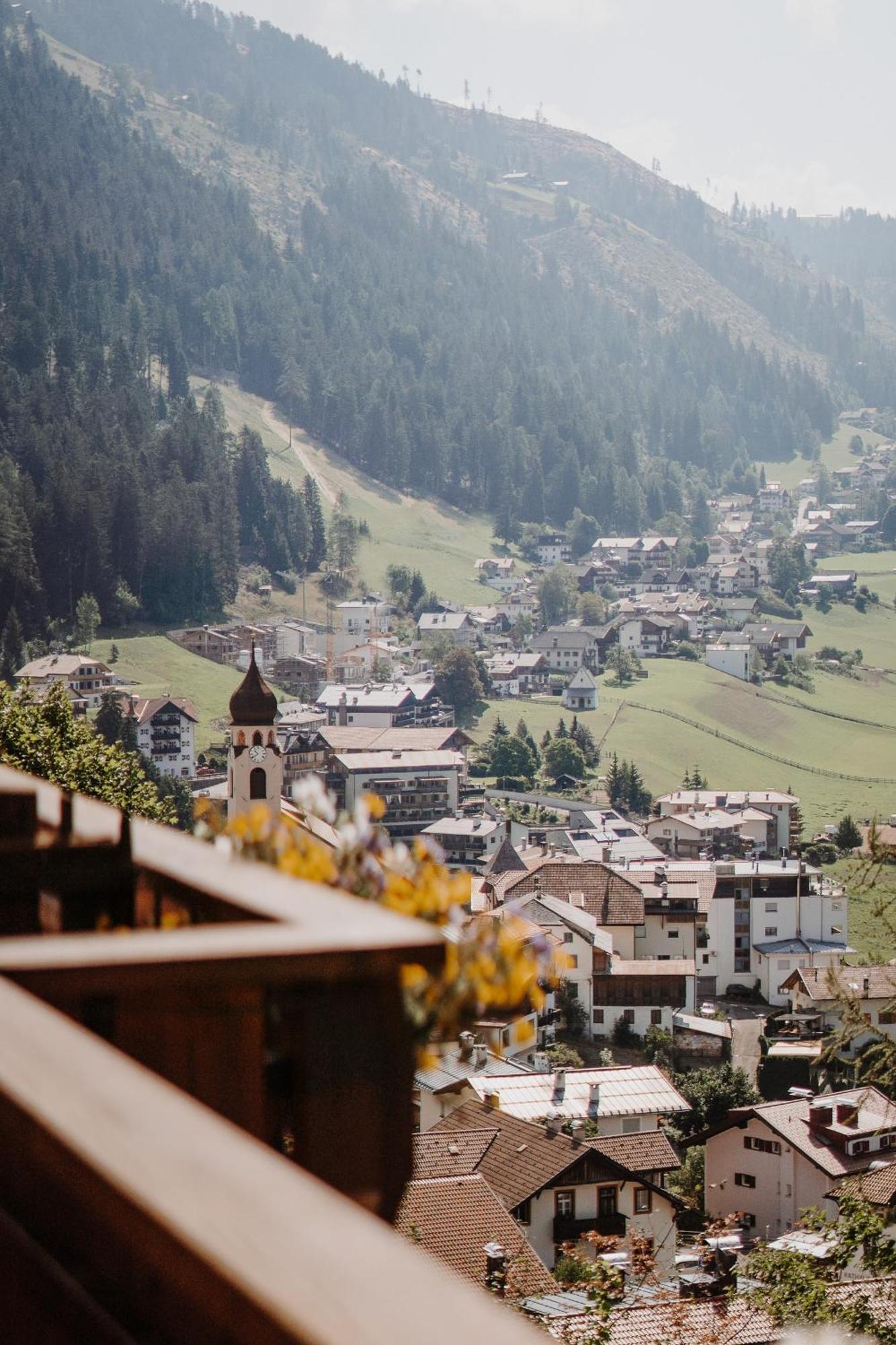 Hotel Berghaus Rosengarten Welschnofen Buitenkant foto