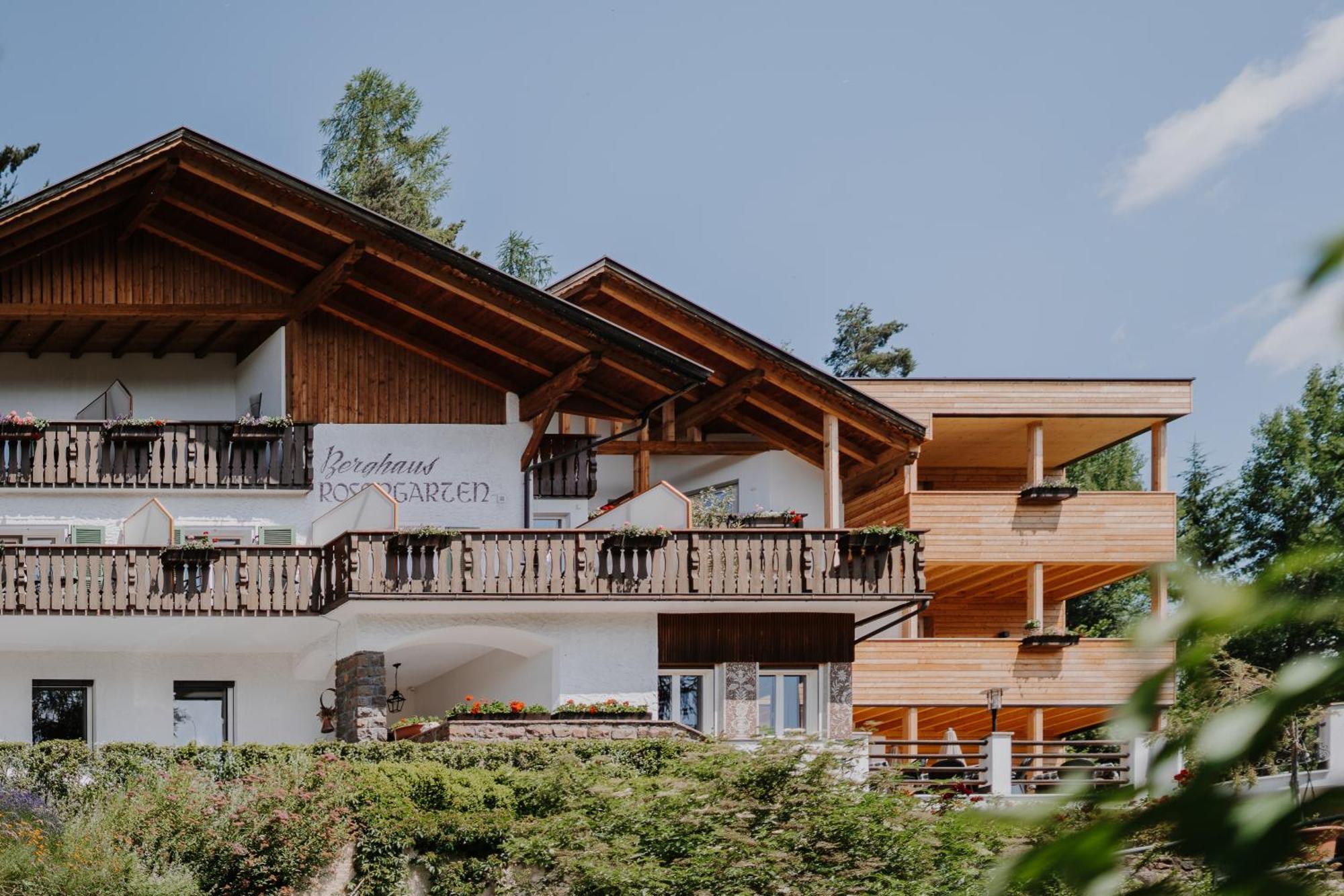 Hotel Berghaus Rosengarten Welschnofen Buitenkant foto