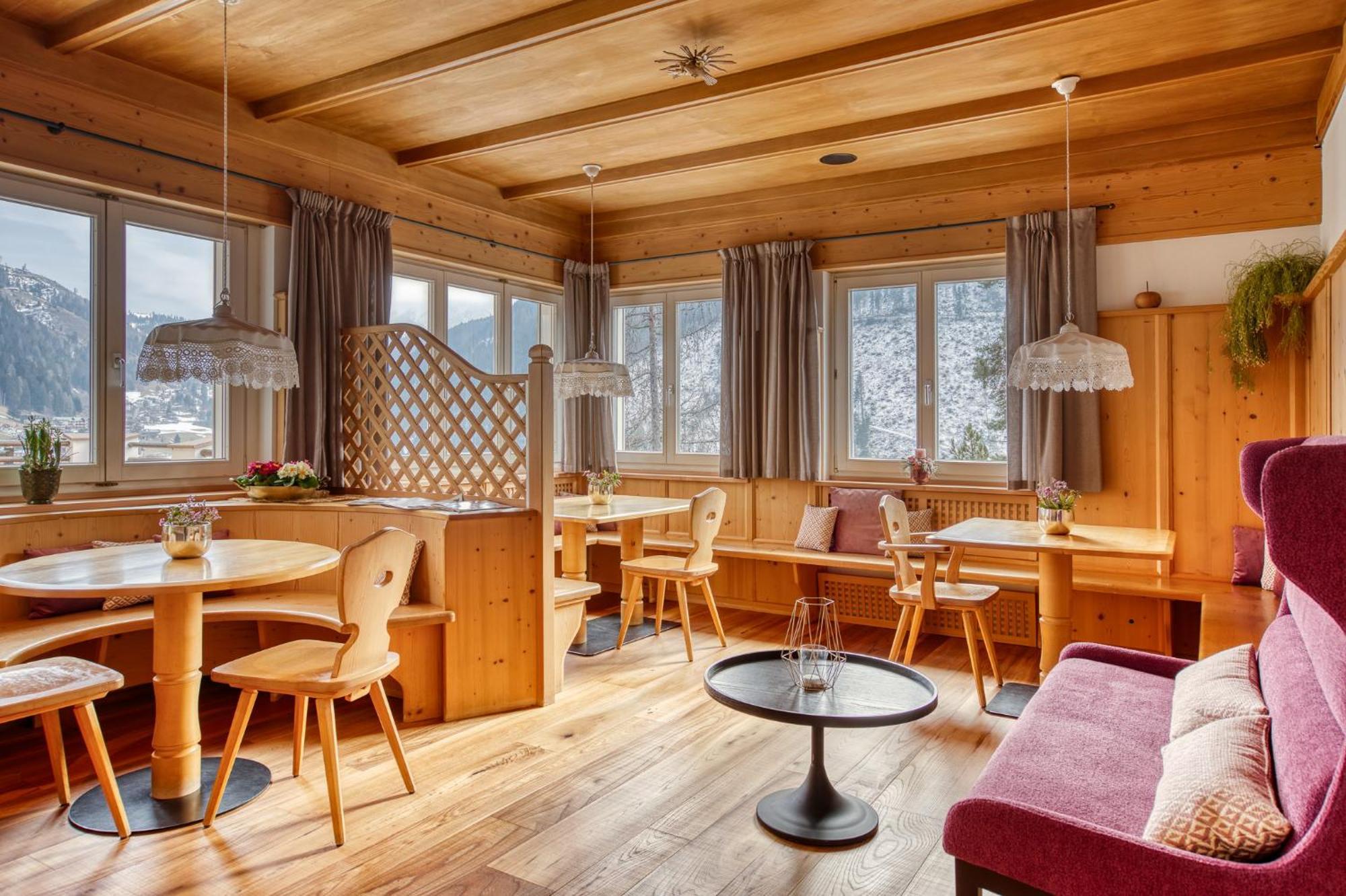 Hotel Berghaus Rosengarten Welschnofen Buitenkant foto
